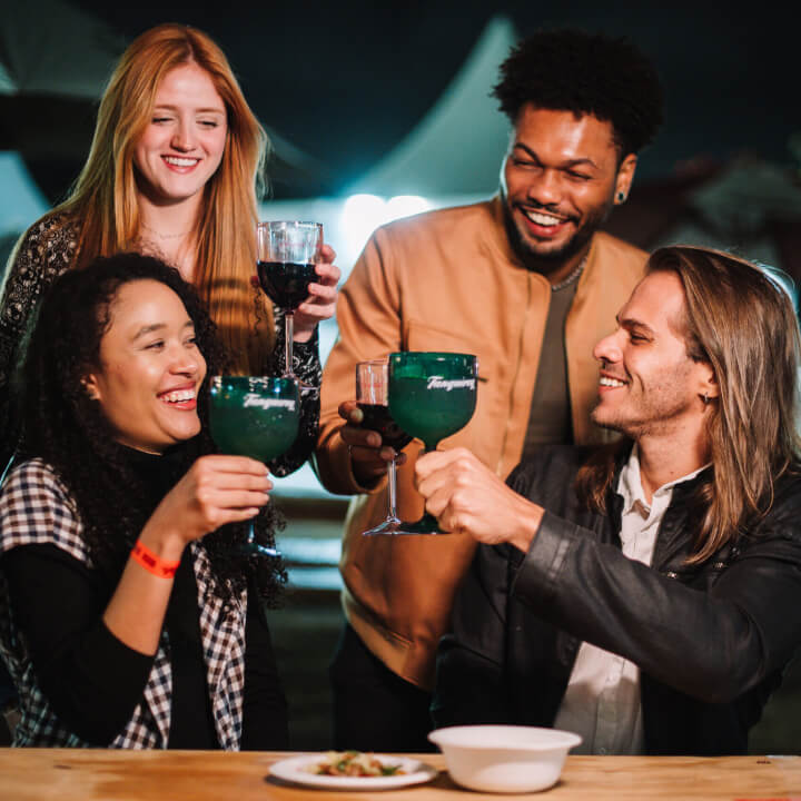 PRAZER. CRIATIVIDADE.
INSPIRAÇÃO.
DESCOBERTA.
ENCONTRO. DIVERSÃO.
TASTE!
