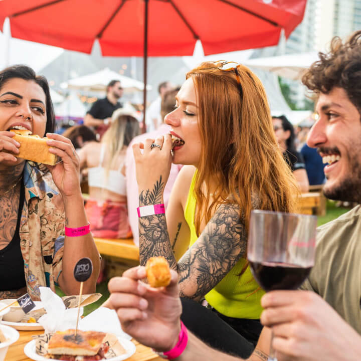 E PARA CURTIR TUDO
ISSO, É SÓ ESCOLHER
O TIPO DE INGRESSO
IDEAL PARA VOCÊ:
